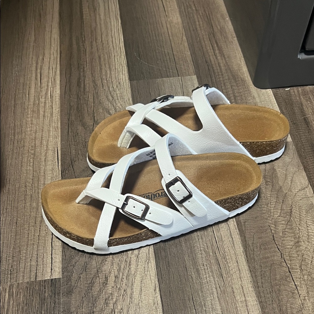 Sandals aerothotic